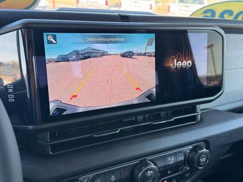 New 2026 Jeep Gladiator Sport AWD/4WD image 24