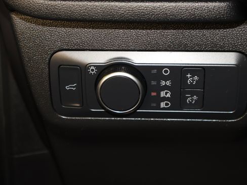 Used 2022 Ford Escape SE w/ SE Sport Appearance Package image 32