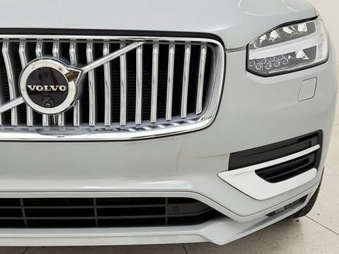 Used 2025 Volvo XC90 B6 Plus w/ Protection Package Premier AWD/4WD image 24