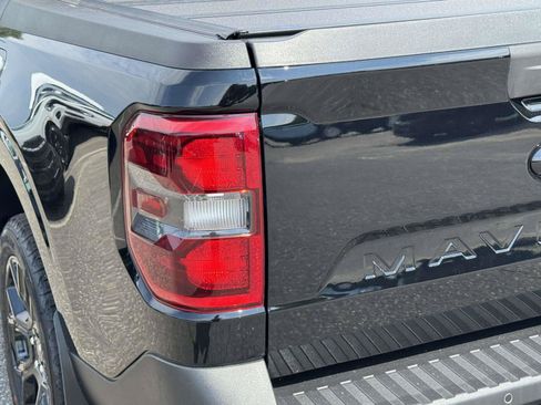 New 2026 Ford Maverick XLT w/ XLT Luxury Package AWD/4WD image 9