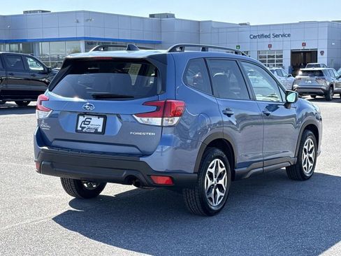 Used 2024 Subaru Forester Premium AWD/4WD image 25
