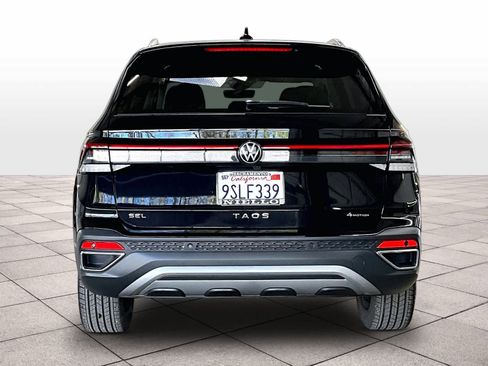 Used 2025 Volkswagen Taos SEL image 7