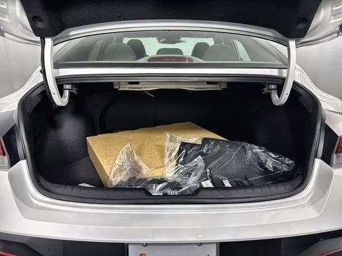 New 2026 Hyundai Elantra SEL Sport Premium FWD image 33