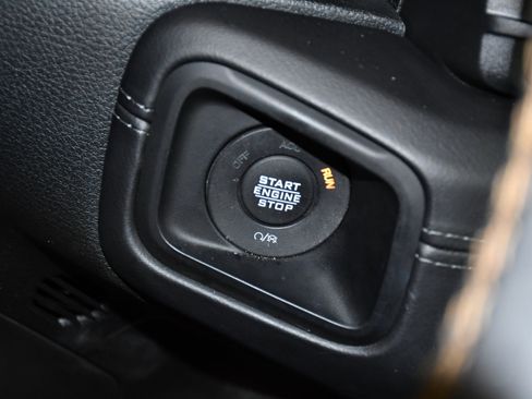 Used 2024 Jeep Wrangler Unlimited Sahara w/ Technology Group AWD/4WD image 26