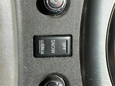 Used 2012 INFINITI G37 x w/ Premium Pkg image 21