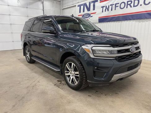 Certified 2022 Ford Expedition XLT AWD/4WD image 2