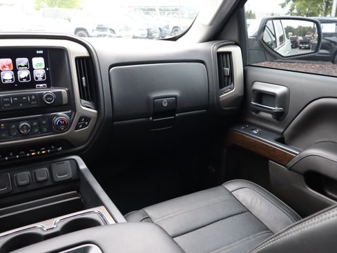 Used 2018 GMC Sierra 1500 Denali AWD/4WD image 16