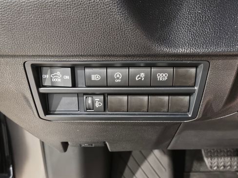 Used 2025 Toyota Tundra SR5 AWD/4WD image 24