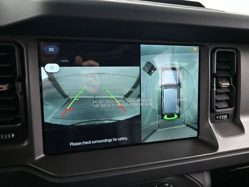 New 2026 Ford Bronco Badlands image 21