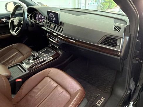 Used 2019 Audi Q5 Prestige w/ Prestige Package AWD/4WD image 14