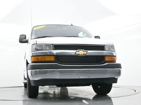 Used 2024 Chevrolet Express 2500 w/ Driver Convenience Package RWD image 39