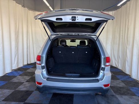 Used 2011 Jeep Grand Cherokee Laredo image 10