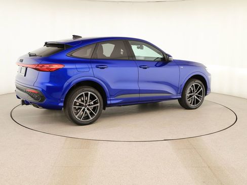 New 2026 Audi Q5 Premium Plus image 7