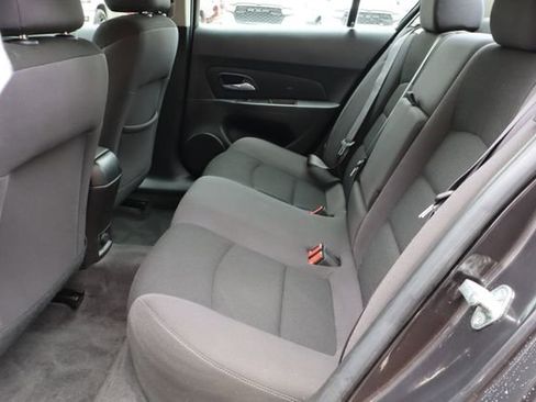Used 2015 Chevrolet Cruze LT image 28