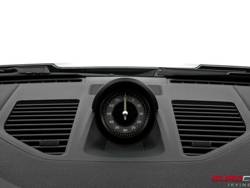 Used 2025 Porsche 911 GT3 RWD image 31