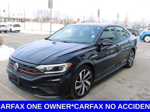 Used 2019 Volkswagen Jetta GLI image 3