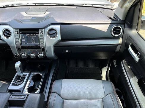 Used 2019 Toyota Tundra SR5 w/ SR5 Upgrade Package AWD/4WD image 15