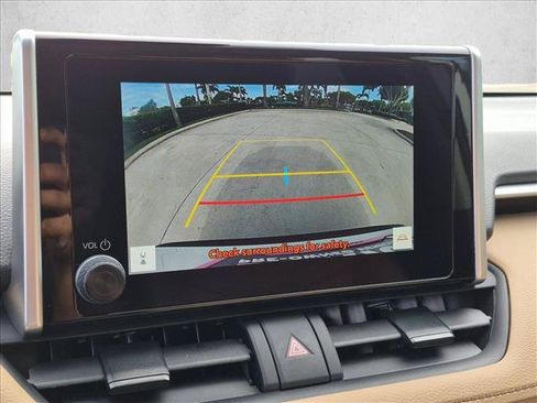 Used 2025 Toyota RAV4 XLE FWD image 13