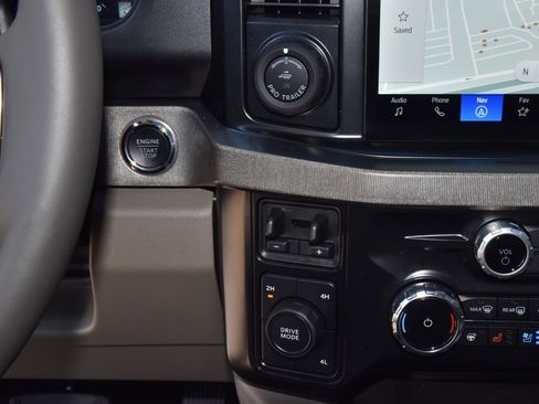 Used 2026 Ford F450 Platinum w/ Platinum Plus Package image 30