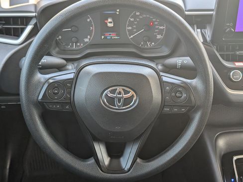 Certified 2025 Toyota Corolla LE FWD image 14