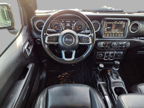 Certified 2020 Jeep Wrangler Unlimited Sahara image 4