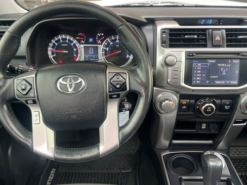 Used 2018 Toyota 4Runner SR5 Premium AWD/4WD image 11