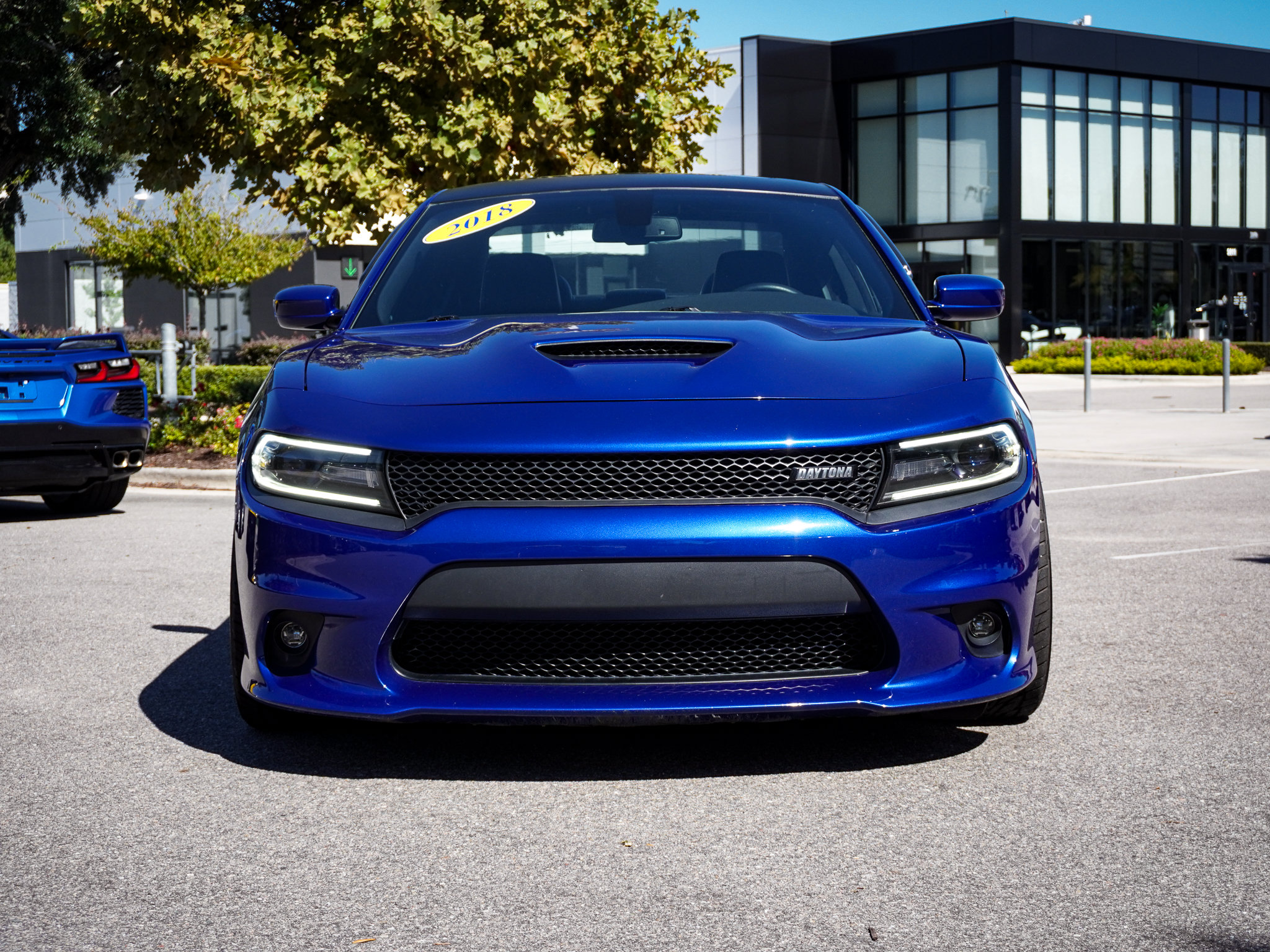 Used 2018 Dodge Charger R/T RWD image 3