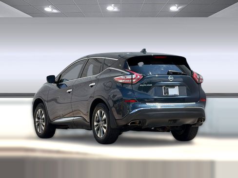 Used 2018 Nissan Murano S FWD image 3
