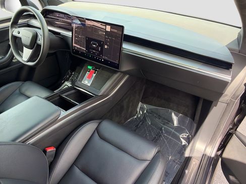Used 2023 Tesla Model X Plaid AWD/4WD image 13