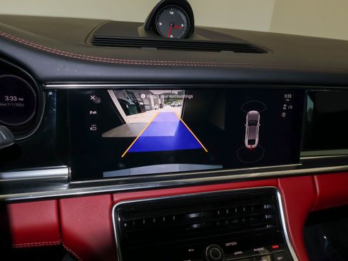 Used 2022 Porsche Panamera image 26