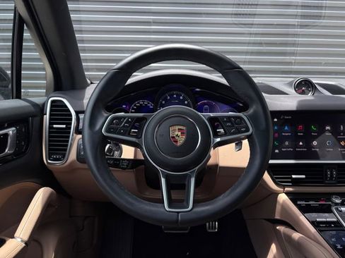 Certified 2023 Porsche Cayenne S AWD/4WD image 14