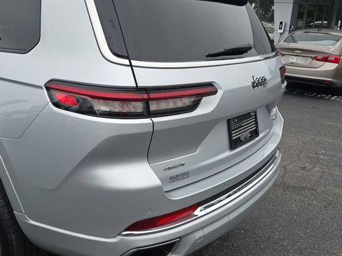 Used 2024 Jeep Grand Cherokee L Overland w/ Trailer Tow Package AWD/4WD image 37