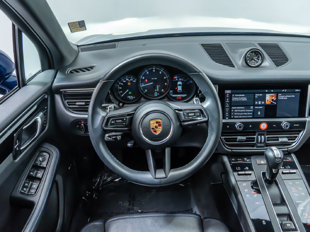 Used 2023 Porsche Macan AWD/4WD image 14