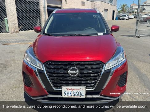 Used 2023 Nissan Kicks SV FWD image 2