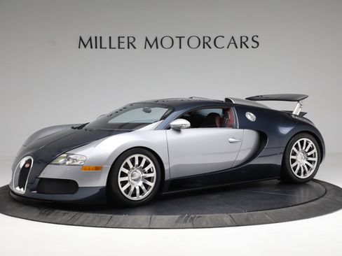 Used 2006 Bugatti Veyron image 2