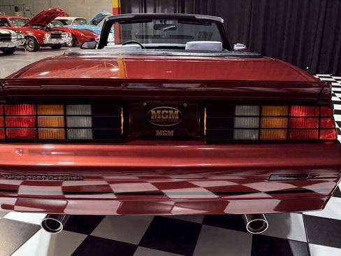 Used 1988 Chevrolet Camaro IROC-Z RWD image 15