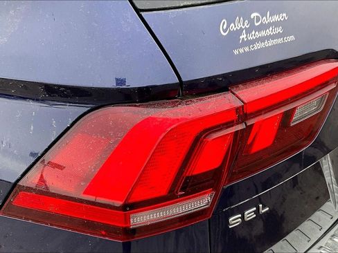 Used 2022 Volkswagen Tiguan SEL R-Line image 25