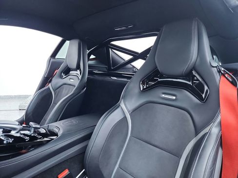 Used 2018 Mercedes-Benz AMG GT R image 19