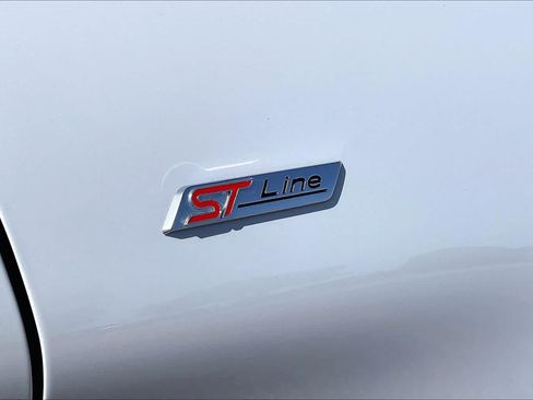 Used 2026 Ford Explorer ST-Line w/ ST-Line Street Pack RWD image 29