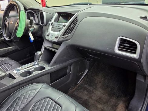 Used 2017 Chevrolet Equinox LS FWD image 16
