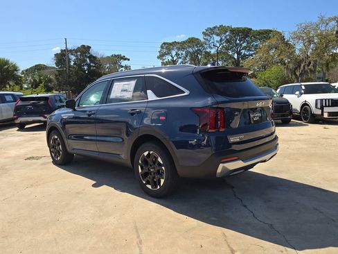 New 2026 Kia Sorento S image 6