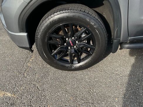 Used 2021 GMC Sierra 1500 Elevation image 9