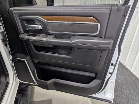 Used 2024 RAM 2500 Laramie AWD/4WD image 28