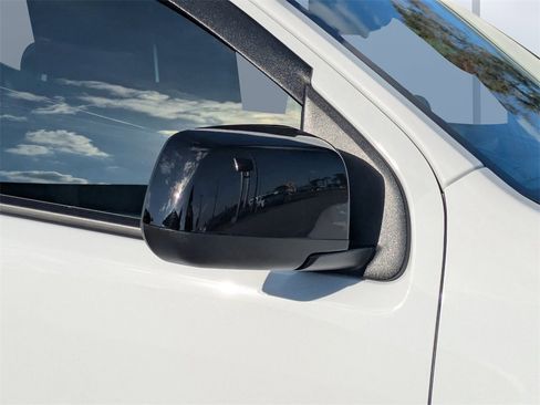 Used 2022 Chevrolet Colorado Z71 w/ Safety Package image 11