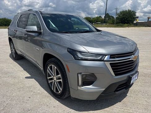 Used 2023 Chevrolet Traverse High Country w/ LPO, Floor Liner Package FWD image 8