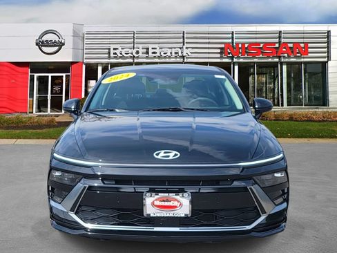 Used 2024 Hyundai Sonata SEL FWD image 2