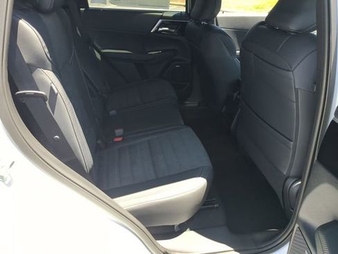 New 2026 Mitsubishi Outlander LE FWD image 34