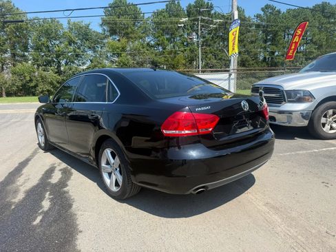 Used 2013 Volkswagen Passat 2.5 SE FWD image 3