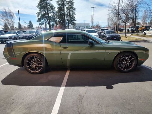 Used 2020 Dodge Challenger R/T Scat Pack w/ Driver Convenience Group image 6