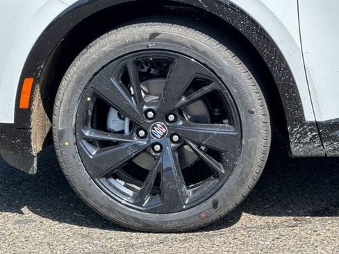 New 2026 Buick Envision Sport Touring AWD/4WD image 33